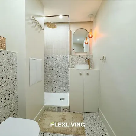 Luxury In Center Apartment Paris